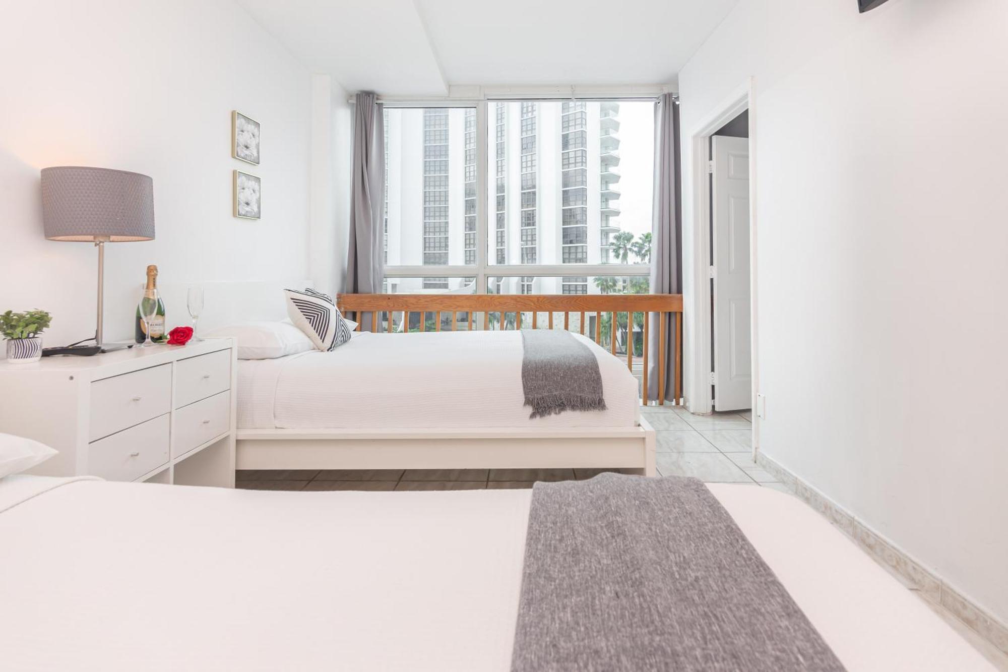 Girasole Suites Miami Beach Bagian luar foto